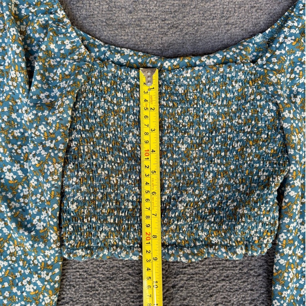 Altar'd State Teal Blue Floral Smocked Back Crop Top Long Sleeve BE22079‎ XS - Picture 5 of 6